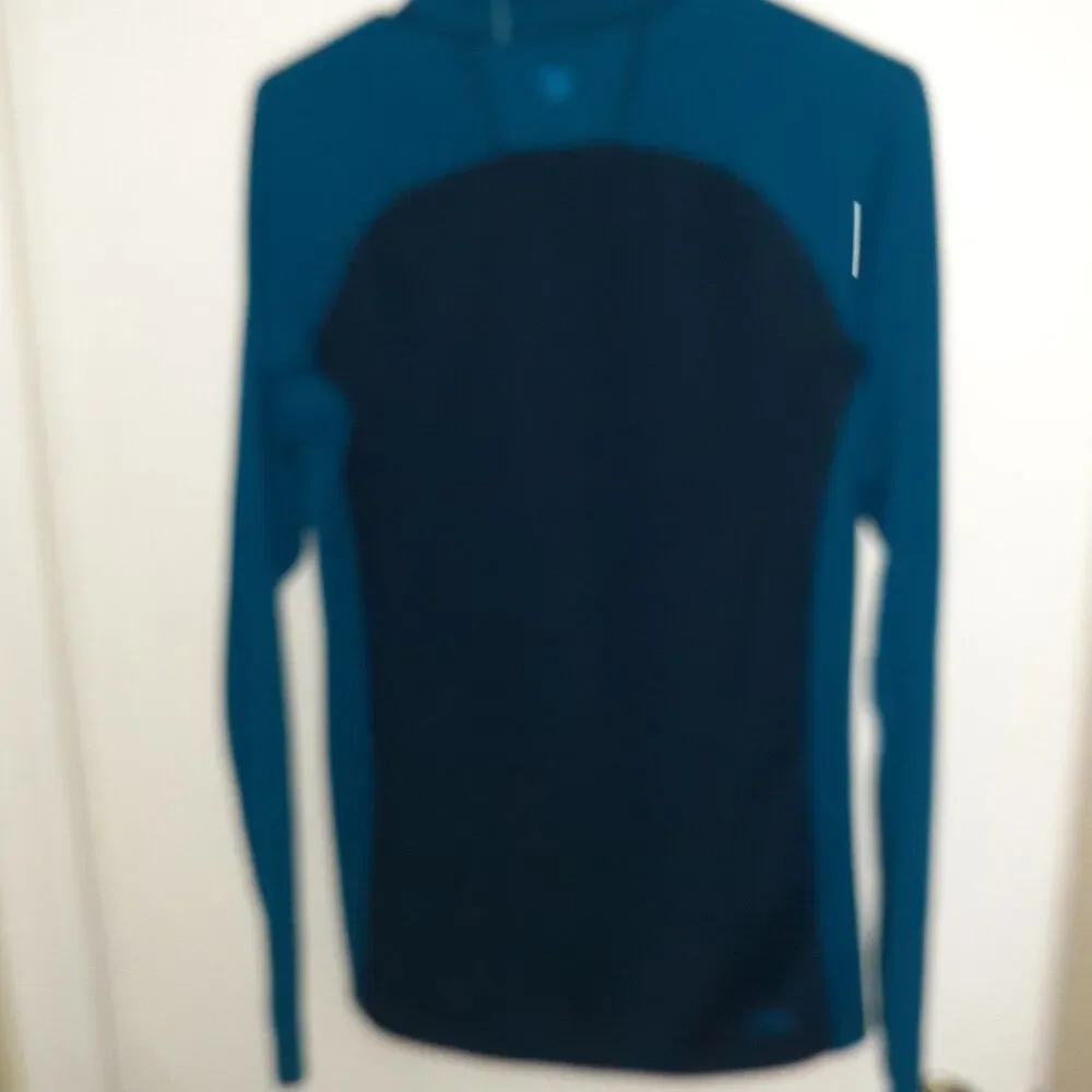Mountain Hardwear top men's small s Navy Blue 1/4 Zip Pullover Long Sleeve shirt